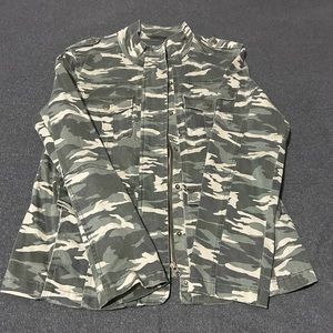 Kensie Jean Camo Jean Jacket Size Large